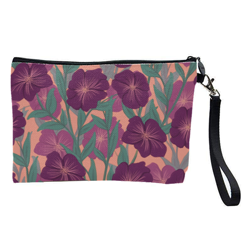 Bold Bloom Purple - pretty makeup bag by Daniela di Niro