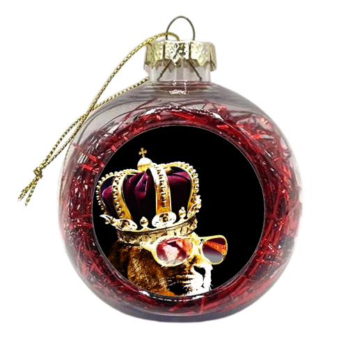 CATS IN HATS - THE KING OF THE JUNGLE - xmas bauble by Wallace Elizabeth