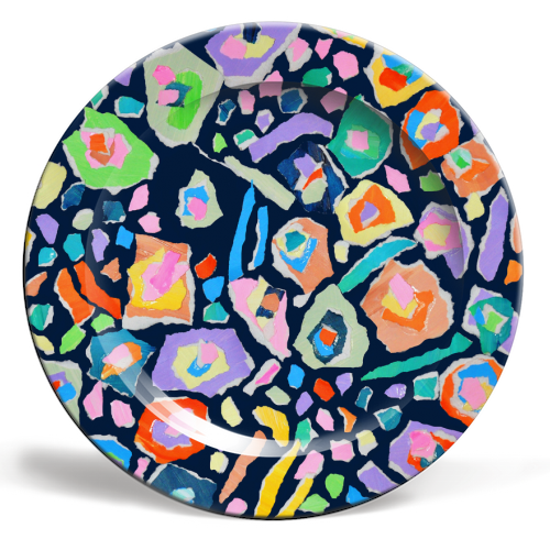 crop pop - ceramic dinner plate by Tors Hennessy