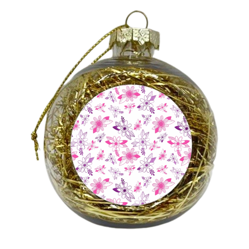 DAISY INK WATERCOLOR - xmas bauble by Malu Chevarria