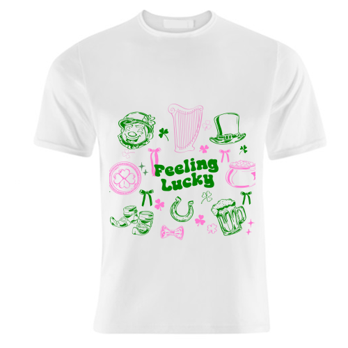 Feeling Lucky Cute St Patrick's Day Aesthetic - unique t shirt by EZbie