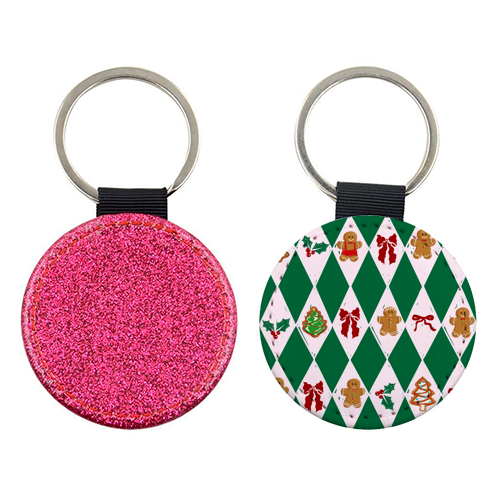 Green Check Gingerbreadman Coquette Pattern - keyring by EZbie