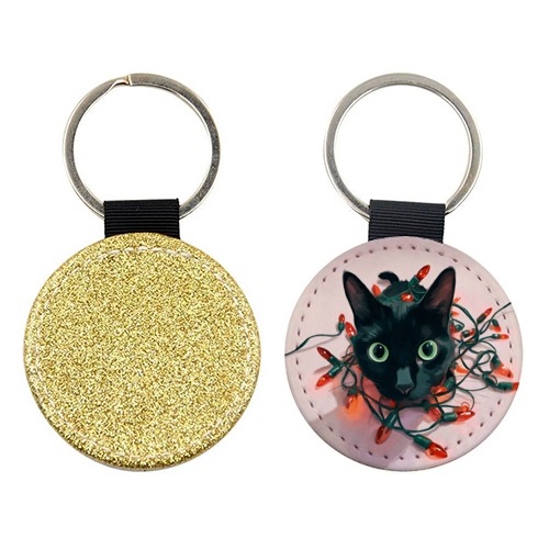 Green eyes, red lamps - keyring by DejaReve