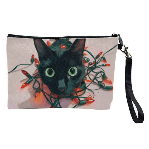 Green eyes, red lamps - pretty makeup bag by DejaReve