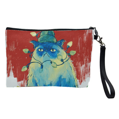 Grumpy Cristmas - pretty makeup bag by DejaReve