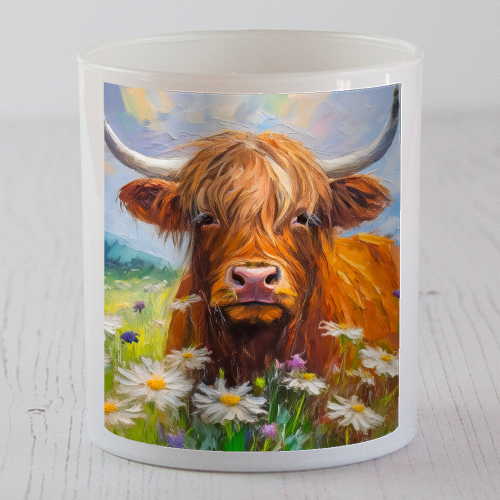 Highland Cow in a field of daisies. - scented candle by AP