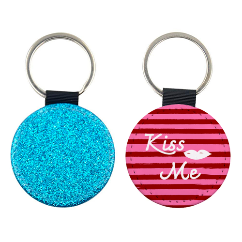 Kiss Me Pink Retro Stripe Illustration - keyring by EZbie