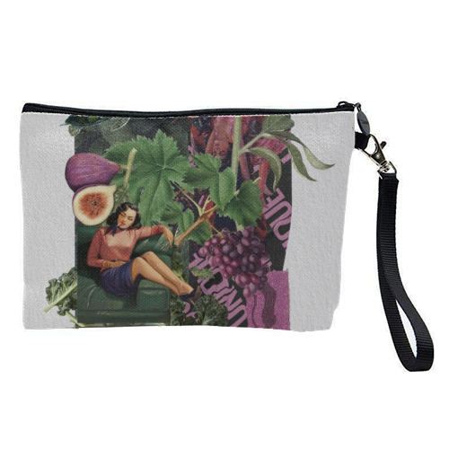 Lá femme d'argent - pretty makeup bag by Antonieta