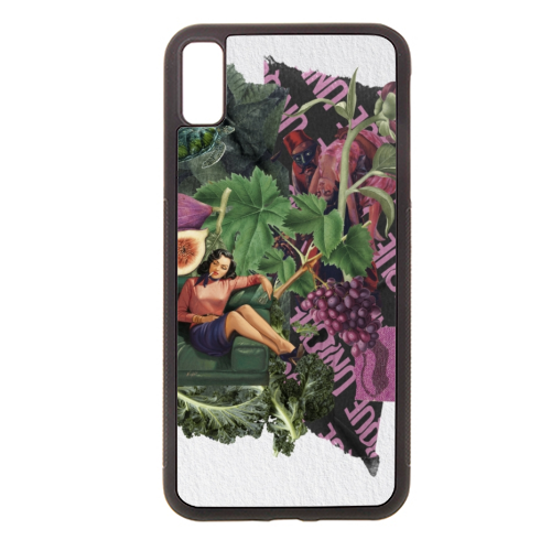 Lá femme d'argent - stylish phone case by Antonieta