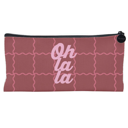 Oh la la - flat pencil case by Daniela di Niro