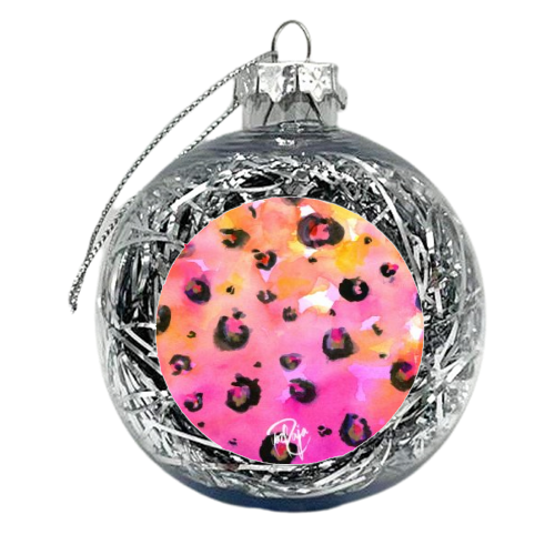 Ombre Leo - xmas bauble by Yaz Raja