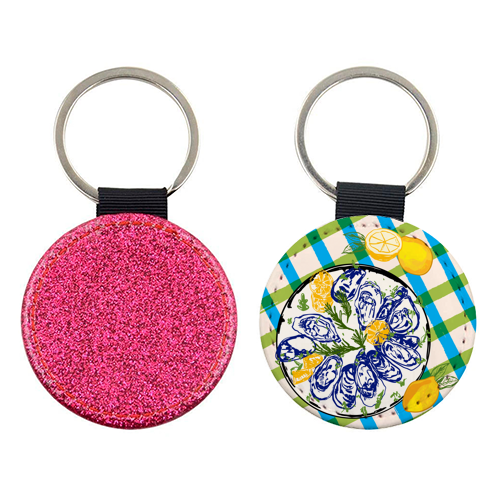 Oysters on Plate with Lemon – Coastal Checkered - keyring by EZbie