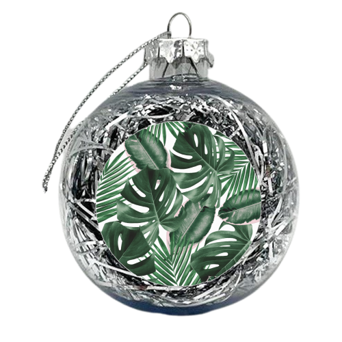Pattern green leaves - xmas bauble by Vitor Costa