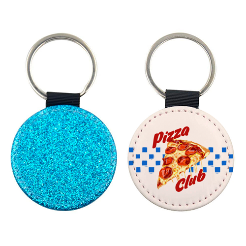 Pizza Club Retro Pepperoni Slice - keyring by EZbie