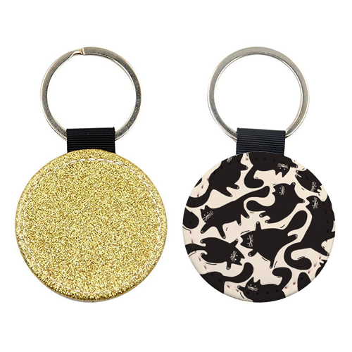 Playful Black Cat Pattern – Halloween Spooky Vibe - keyring by Ania Wieclaw