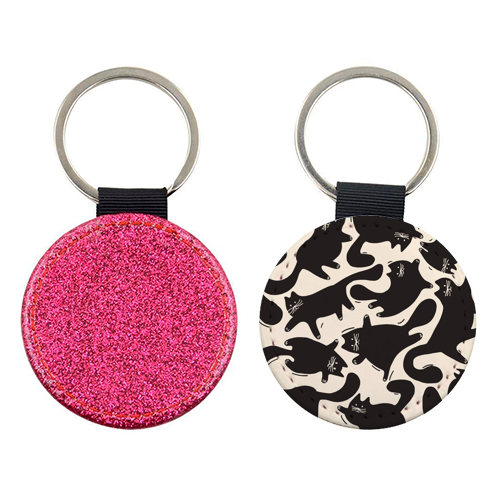 Playful Black Cat Pattern – Halloween Spooky Vibe - keyring by Ania Wieclaw