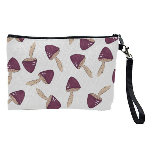 Raining mushrooms - pretty makeup bag by Linbylane