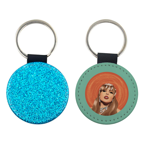 Showgirl Taylor - keyring by Giddy Kipper
