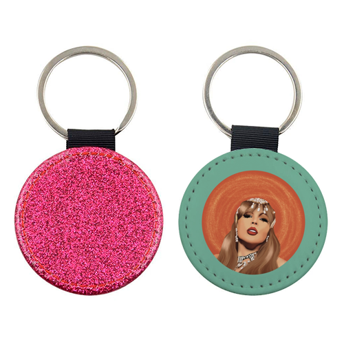 Showgirl Taylor - keyring by Giddy Kipper