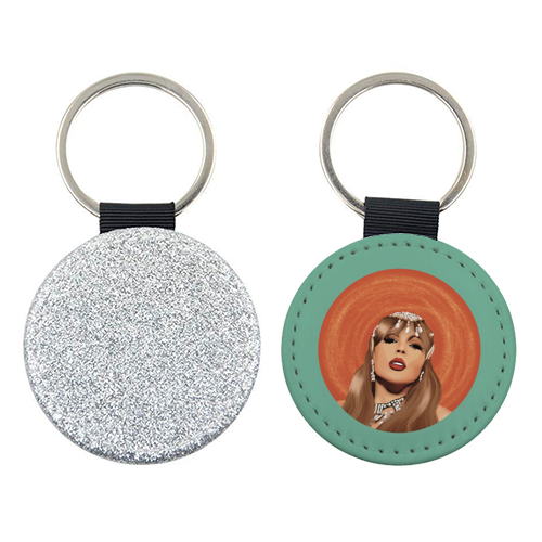 Showgirl Taylor - keyring by Giddy Kipper
