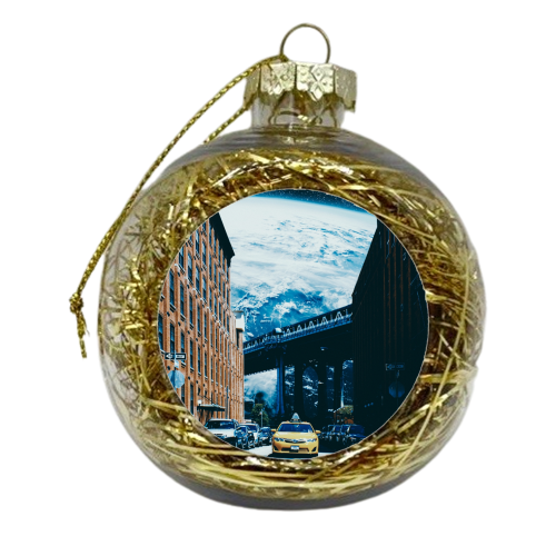 Space Taxi - xmas bauble by taudalpoi