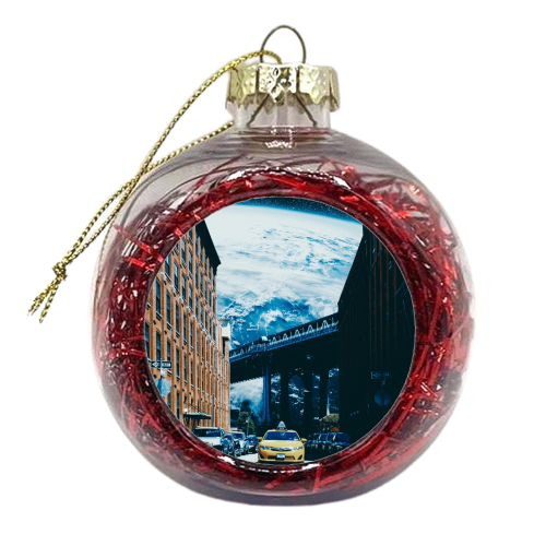 Space Taxi - xmas bauble by taudalpoi
