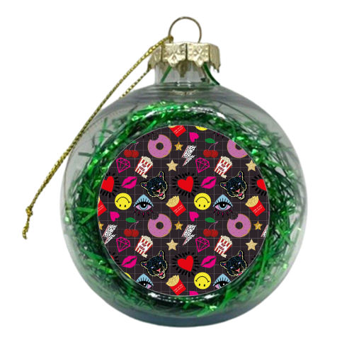 Sticker pattern - xmas bauble by Luxe and Loco