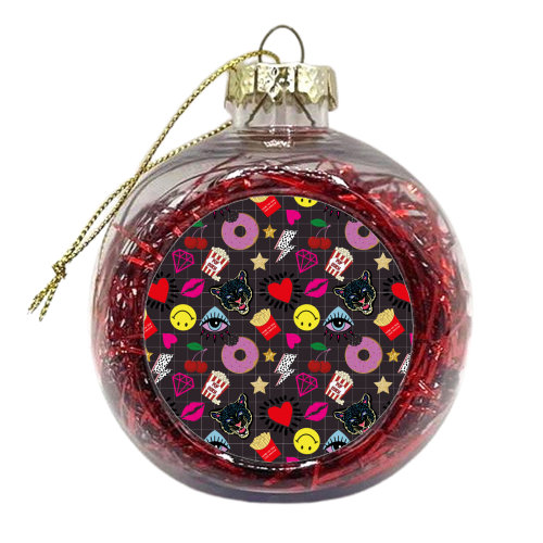 Sticker pattern - xmas bauble by Luxe and Loco
