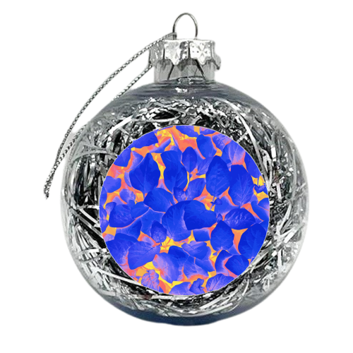 Supercontrast - xmas bauble by Uma Prabhakar Gokhale