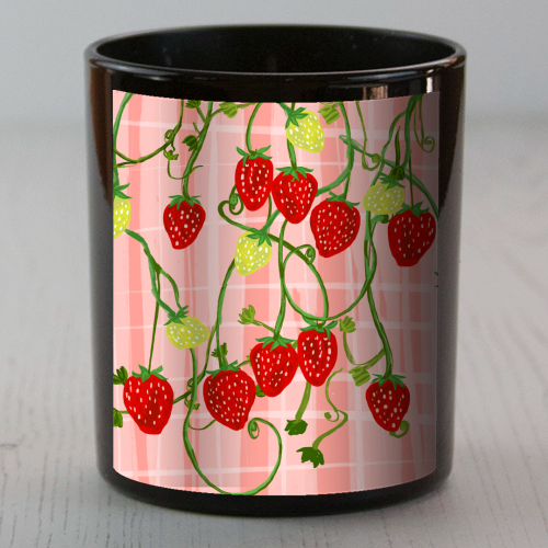 Vintage Strawberry Delight - scented candle by EZbie