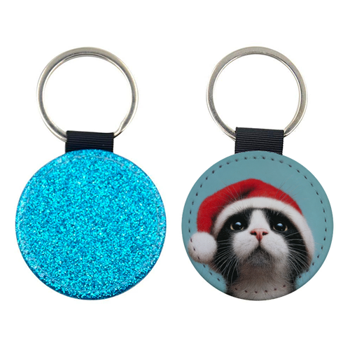Warm Christmas hat - keyring by DejaReve