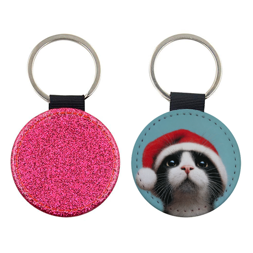 Warm Christmas hat - keyring by DejaReve